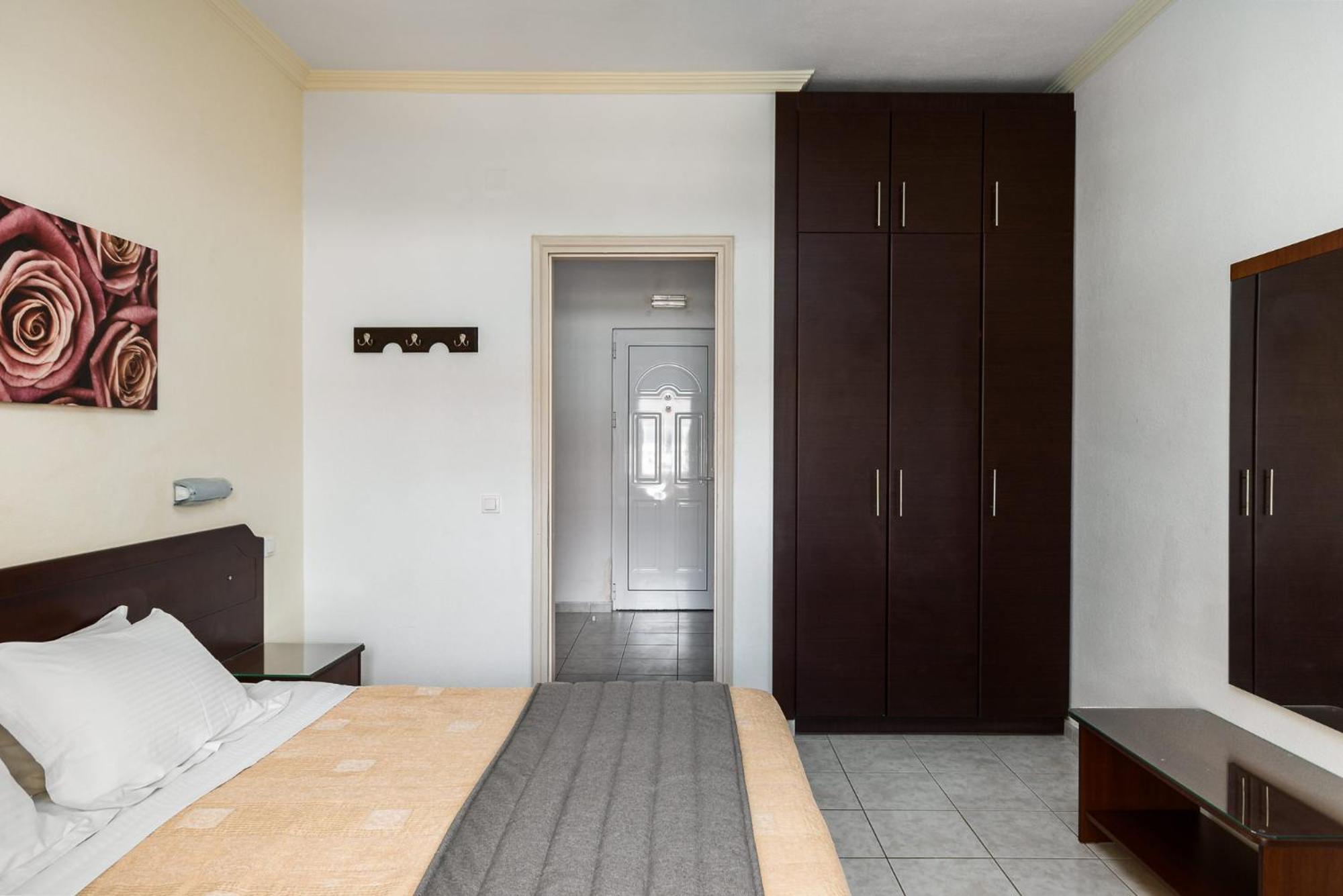 Konstantina Aparthotel Kavos