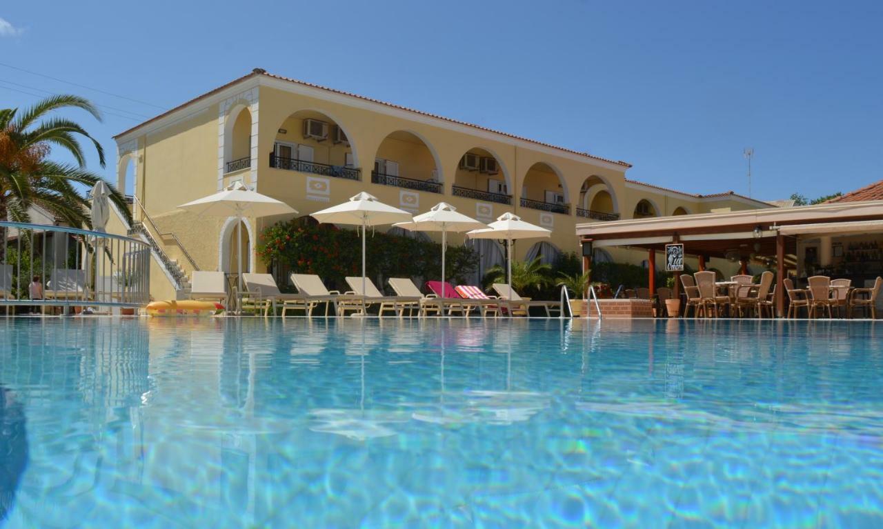 Konstantina Aparthotel Kavos